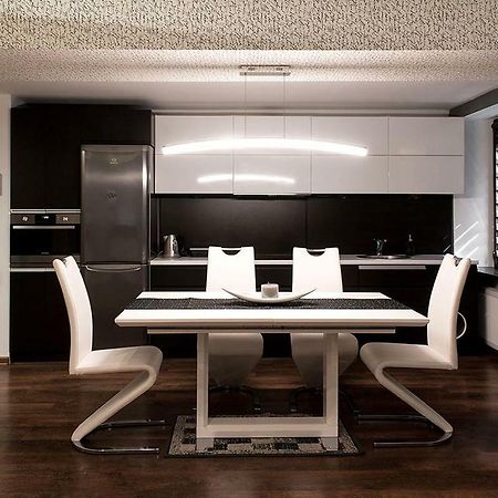 Apartament Alan Lägenhet Kłodzko Exteriör bild